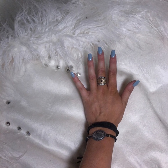 Western Boho Leather Choker - Picture 4 of 4